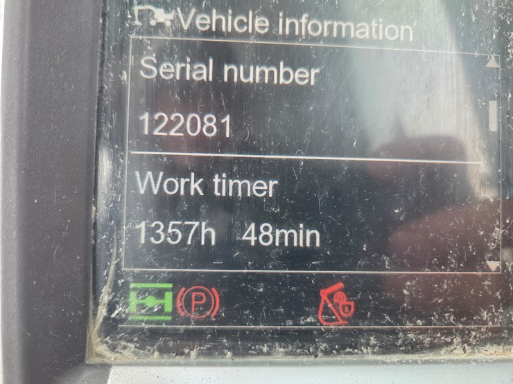 2010-volvo-ew180c-image-68