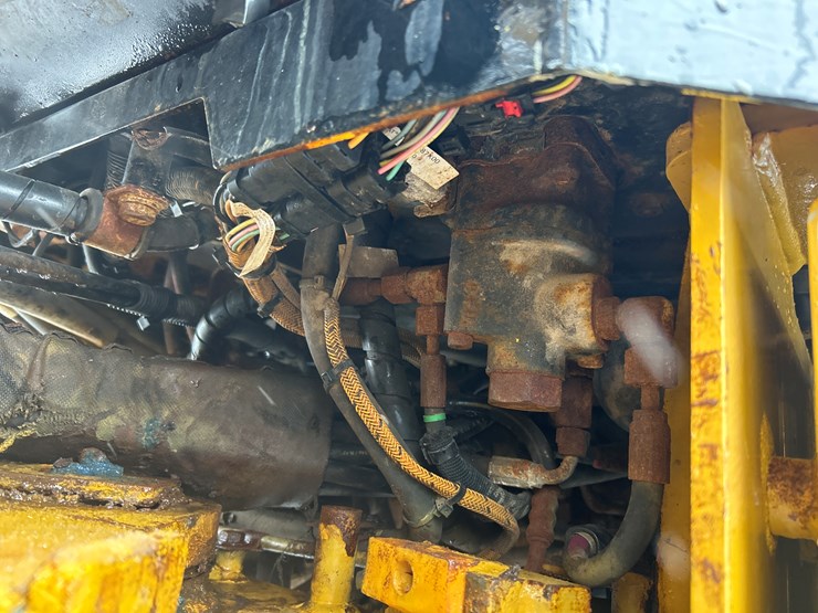 caterpillar-903d-image-37