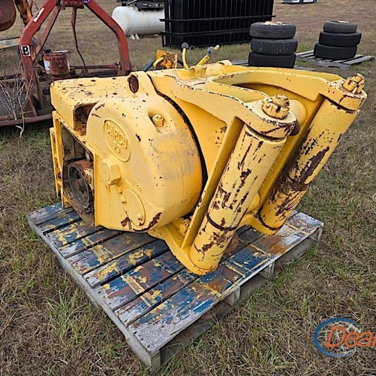 WINCH FOR DOZER