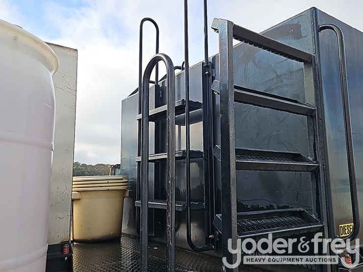 2014-kenworth-t300-image-14