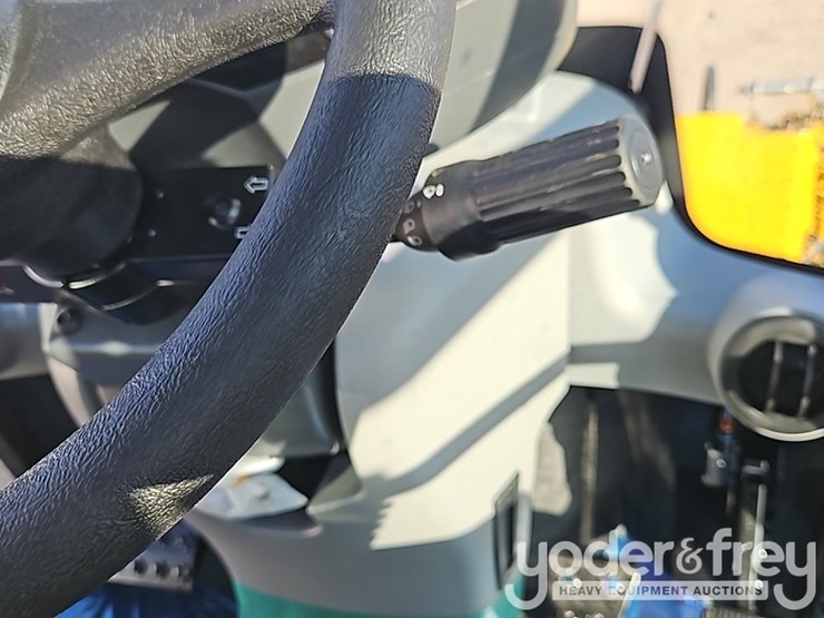 2024-caterpillar-910-image-31