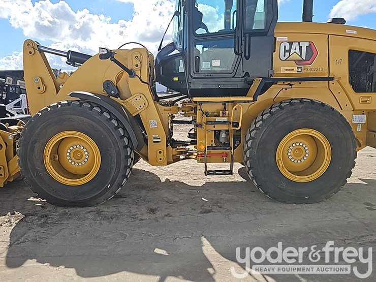 2026-caterpillar-930-image-21