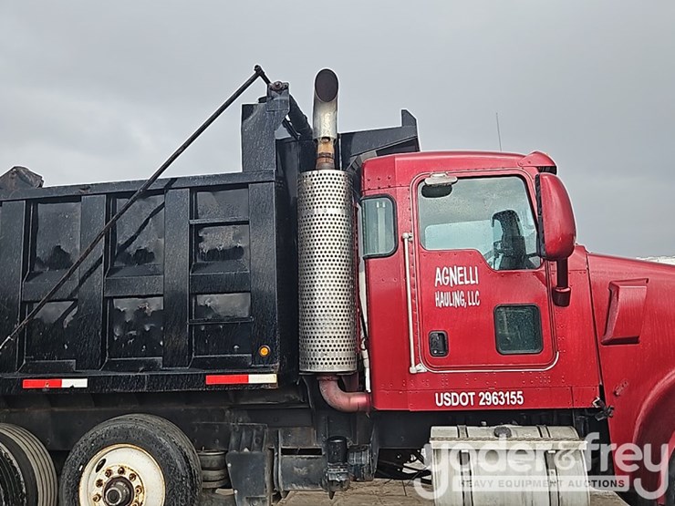 2009-kenworth-w900-image-26