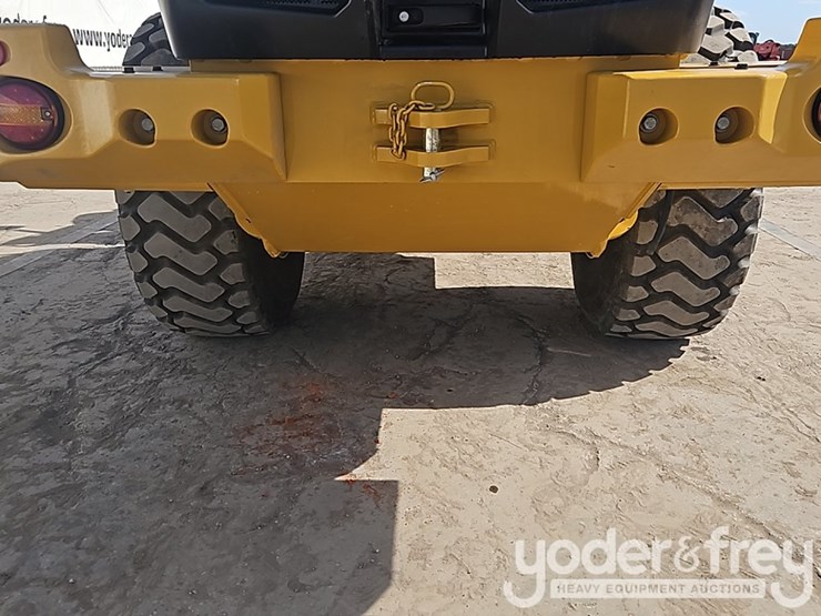 2026-caterpillar-926-image-19