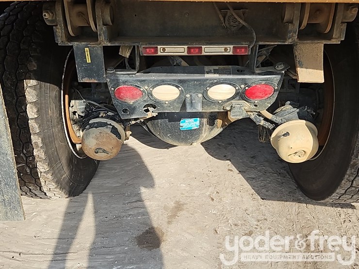 2021-kenworth-t880-image-19