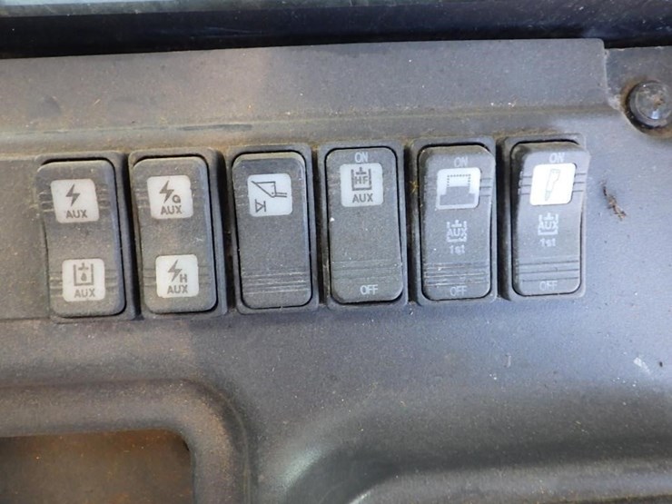 takeuchi-tl12r2-image-27