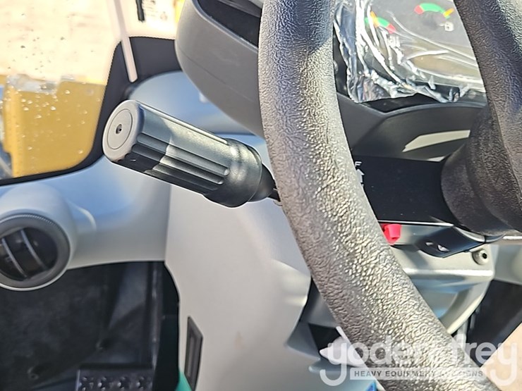 2024-caterpillar-910-image-32