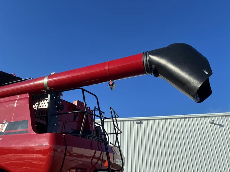 2010-case-ih-6088-image-18