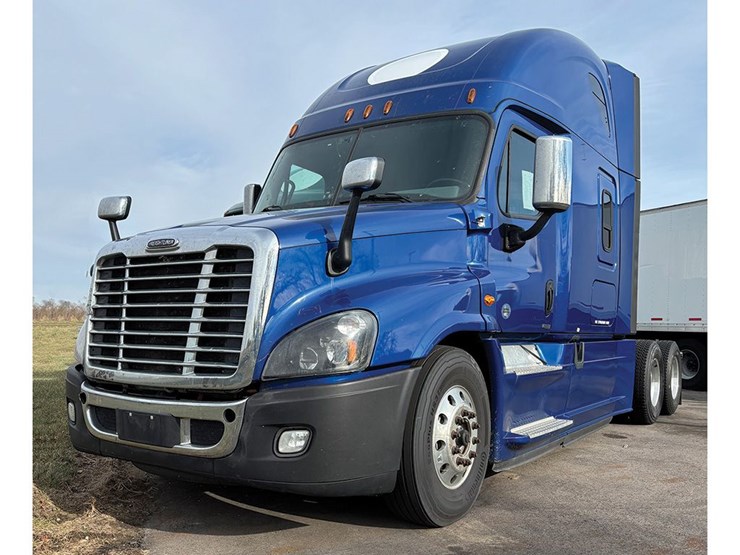 2019-freightliner-cascadia-125-image-1