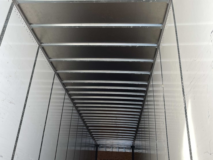 2022-stoughton-trailer-image-37