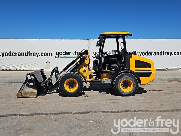 2023-jcb-407-image-3