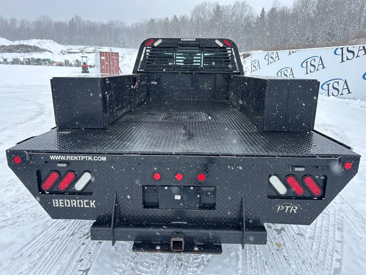 2021-ford-f550-image-4