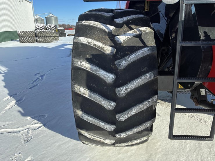 2010-case-ih-6088-image-35