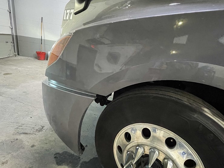 #6224-•-2022-freightliner-cascadia-semi-truck-(title-in-delay)-image-20