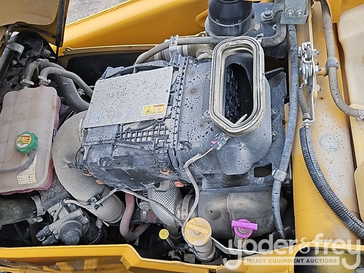 2023-caterpillar-420-xe-image-21