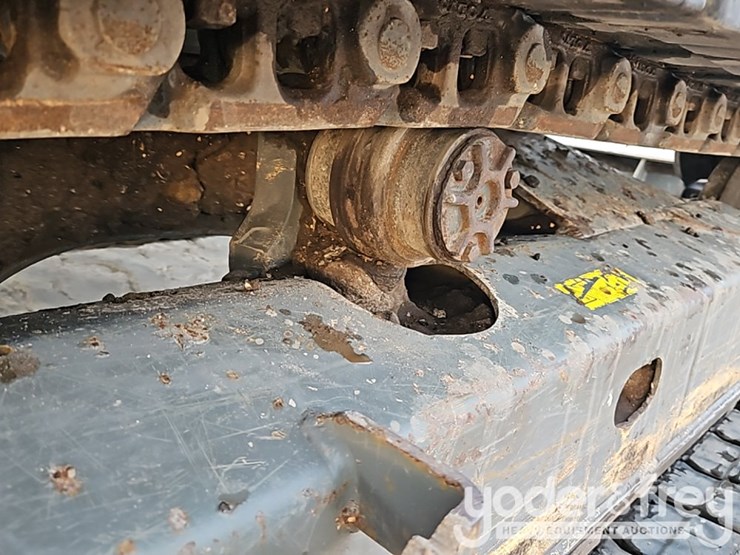 2020-volvo-ecr88d-image-10