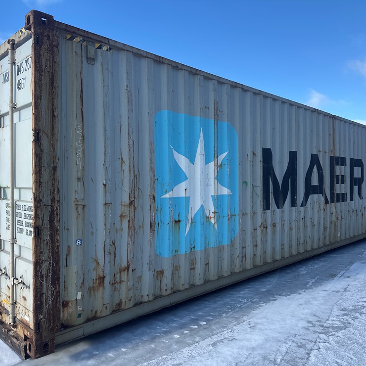 #5015 • 40’ Shipping Container