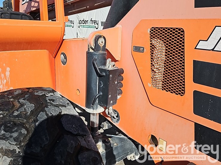 2017-sky-trak-10054-image-19