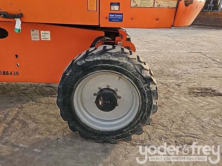 2017-jlg-660sj-image-18