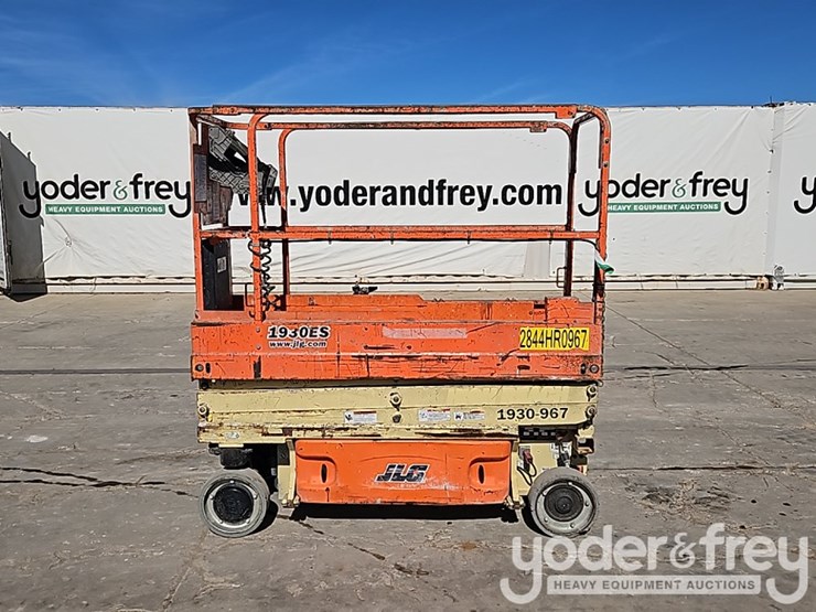 2016-jlg-1930es-image-2