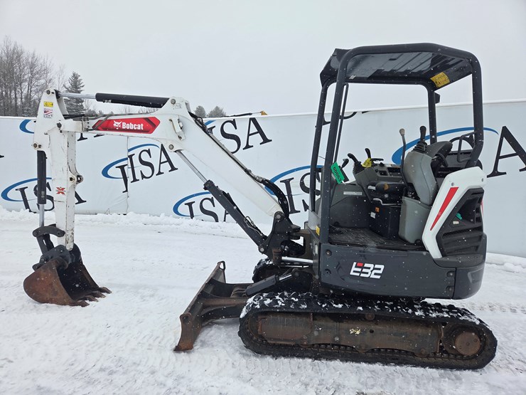 bobcat-e32-image-2