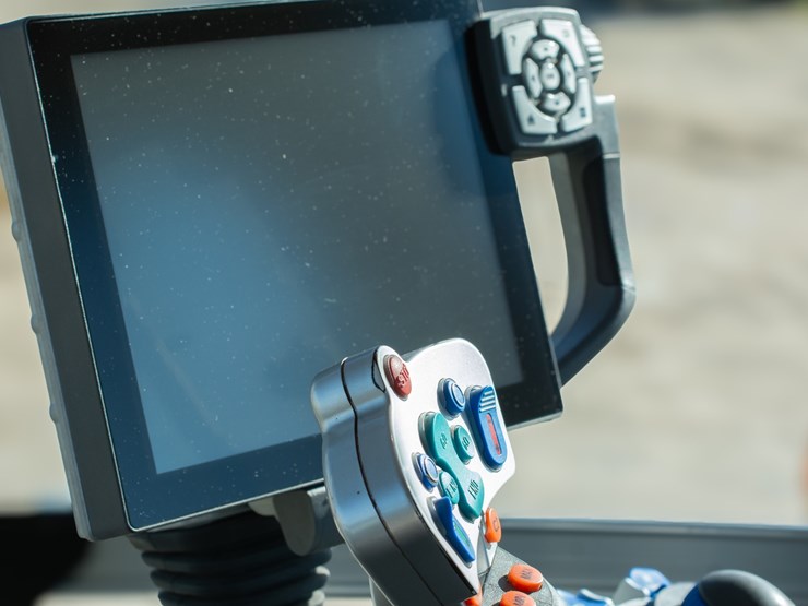 2021-fendt-1042-vario-image-9