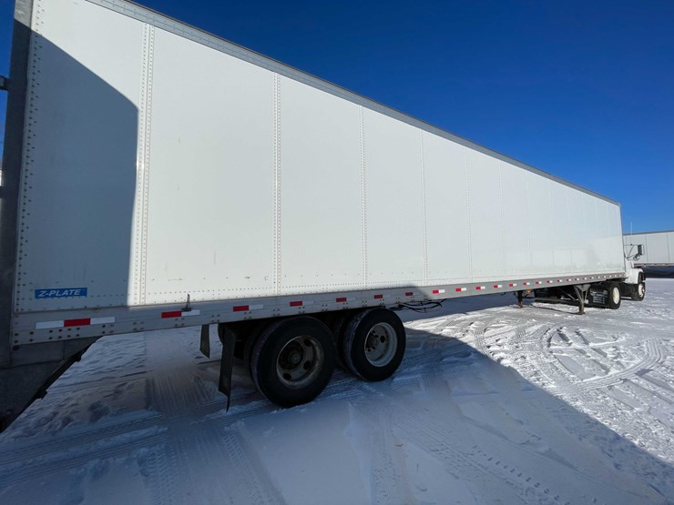 2019-stoughton-trailer-image-11