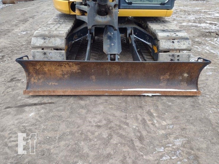 2021-deere-85g-image-19