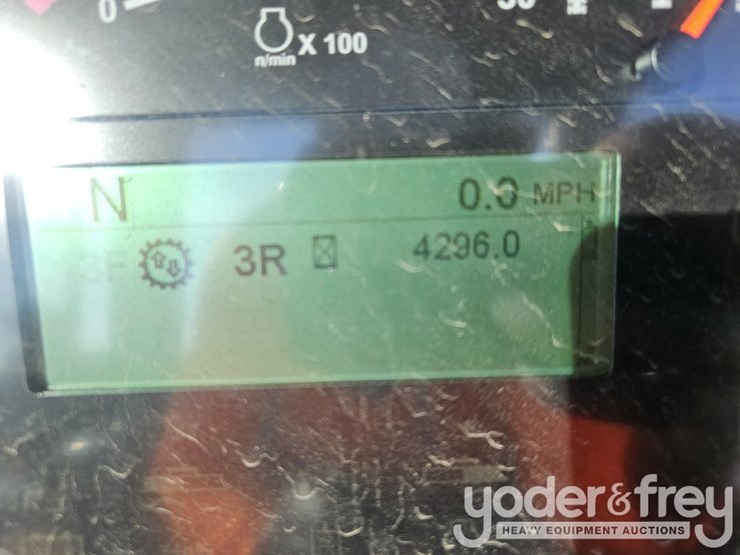 2018-caterpillar-12m3-image-35