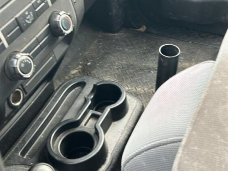 2011-ford-f150-image-17