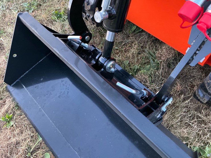 #1019-•-unused-future-ft36c-skid-steer-loader*-image-15