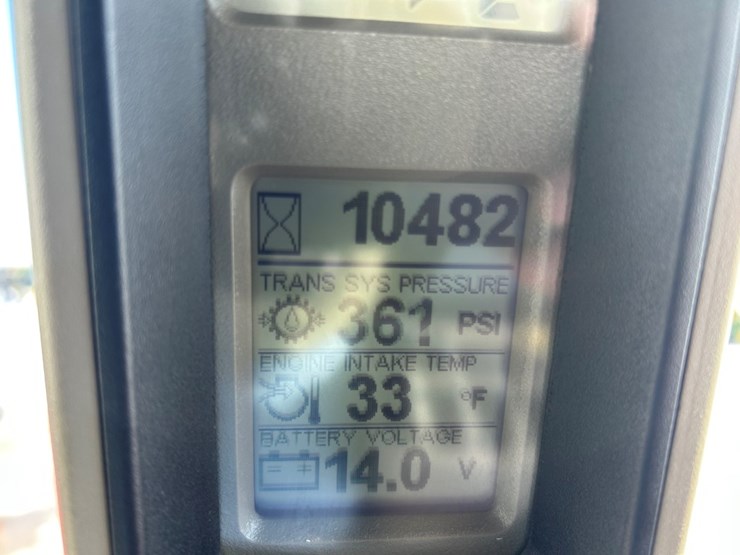 2009-case-ih-magnum-335-image-40