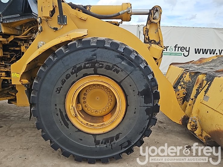 2011-caterpillar-972h-image-10