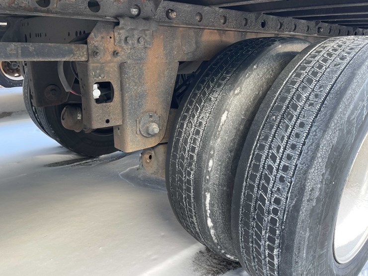 2010-utility-reefer-image-19