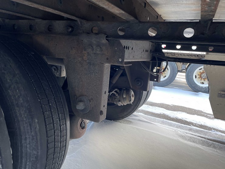 2010-utility-reefer-image-32