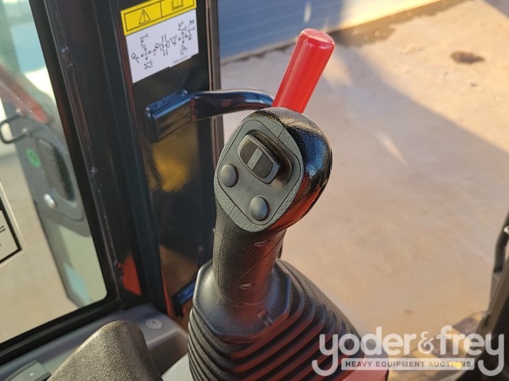 2023-komatsu-pc55mr-image-43