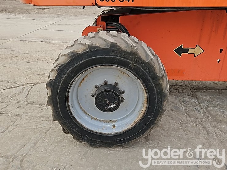 2015-jlg-600s-image-7