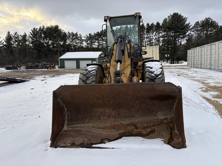 2005-caterpillar-924g-image-2