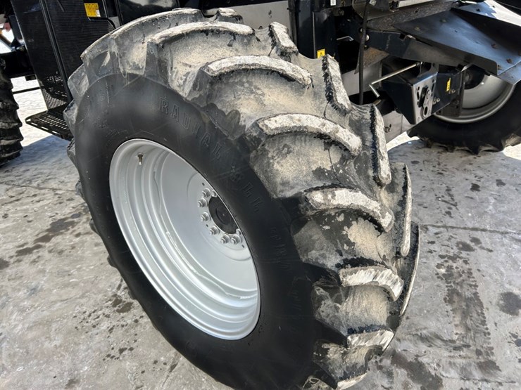 2007-case-ih-7010-image-63