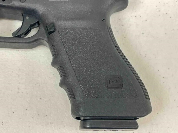 glock-pistol-image-6