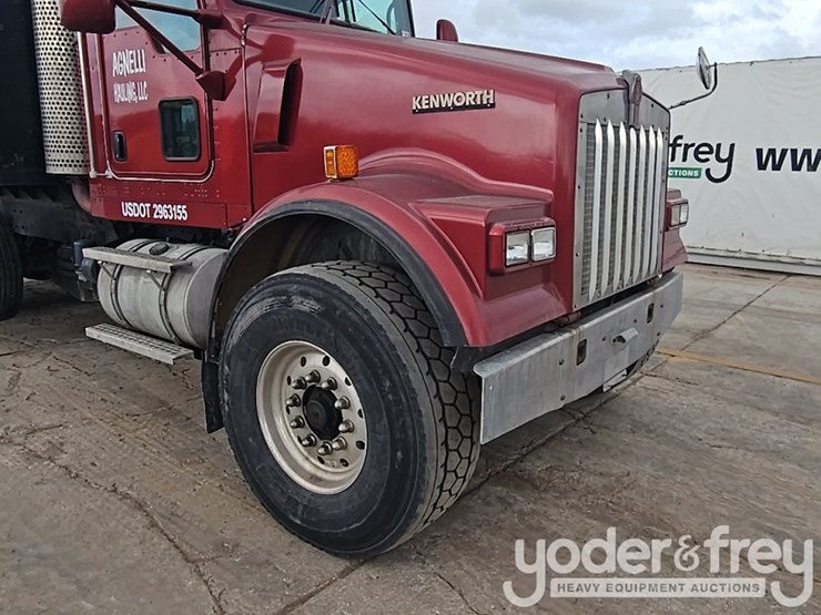 2009-kenworth-w900-image-7