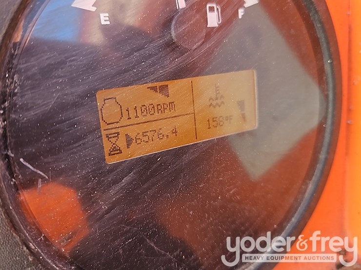 2013-sky-trak-10054-image-30