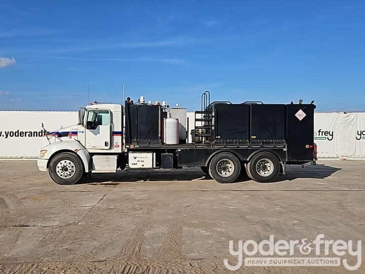 2014-kenworth-t300-image-3