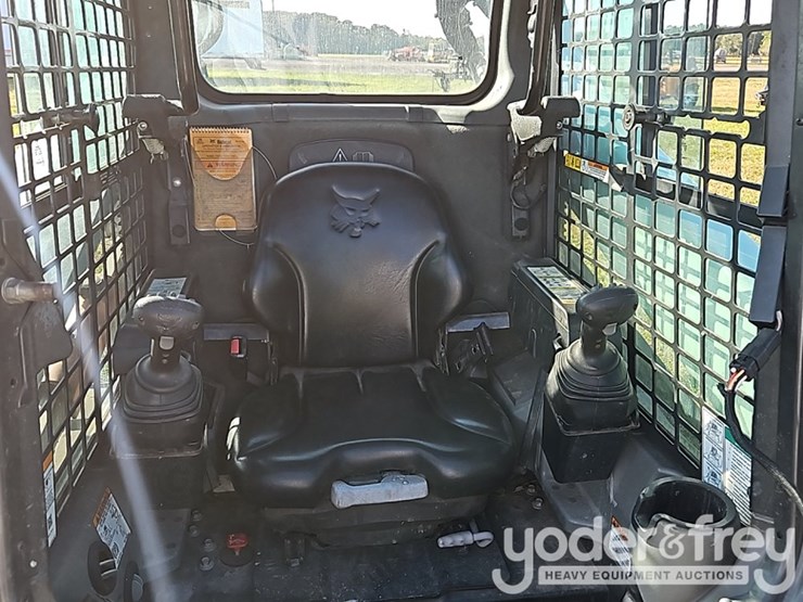 2019-bobcat-t595-image-17