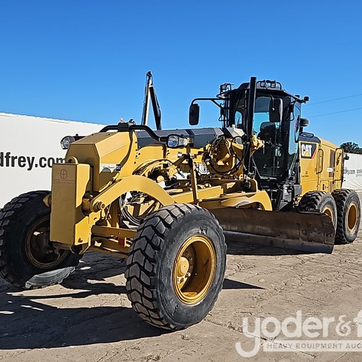 2019 CATERPILLAR 12M3