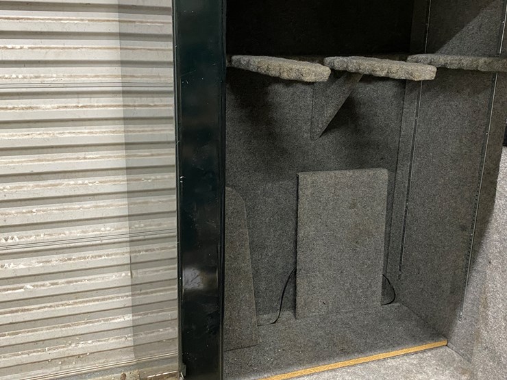 #49-•-#5000-•-browning-medallion-gun-safe-image-7