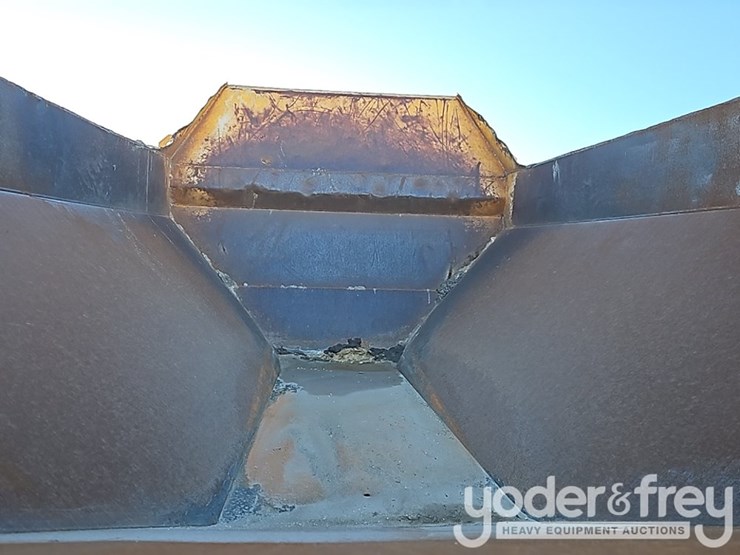 2019-deere-310e-image-20