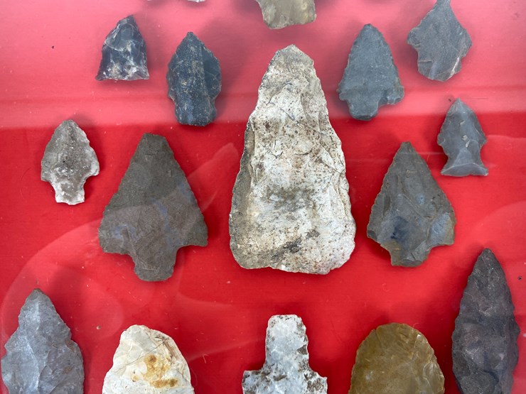 #92-•-#5157-•-(20)-framed-native-american-artifacts-image-4