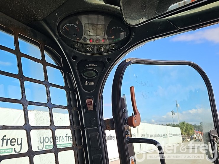 2017-bobcat-t770-image-27