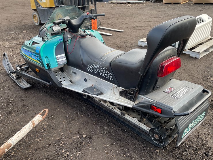 #1044-•-1996-ski-doo-touring-sle500-snowmobile-image-6